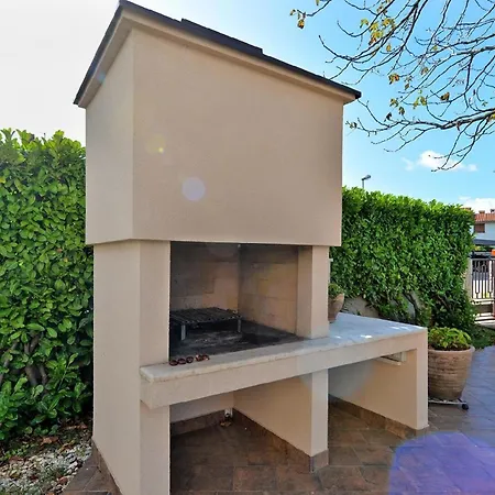 Apartament Fuer 8 Personen Ca 135 Qm In Valbandon, Istrien Istrische Riviera
